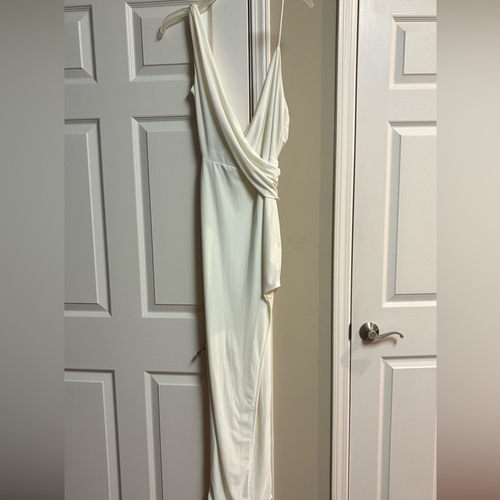 Elegant White Draped Women's Dress